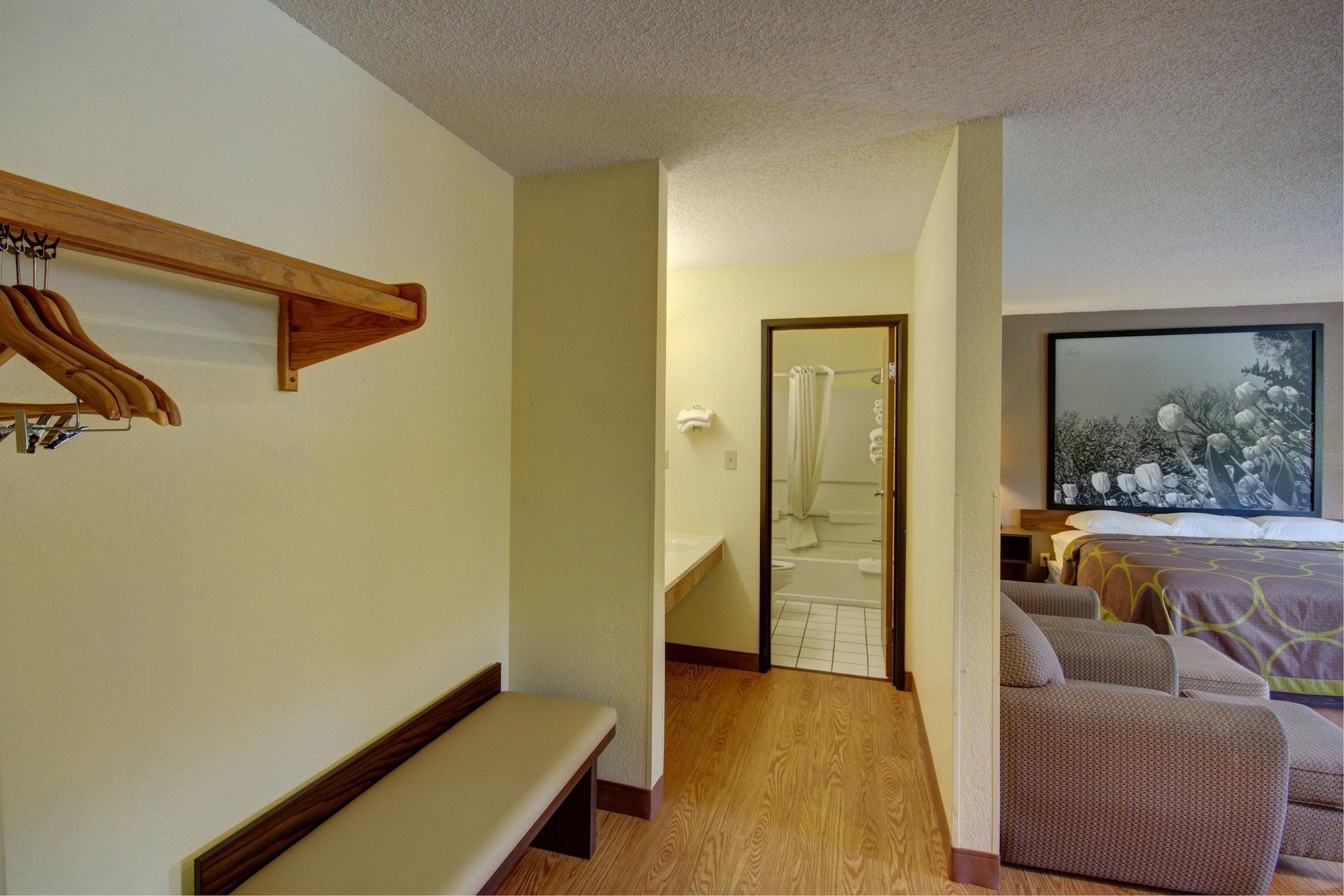 Super 8 By Wyndham Zanesville Exterior foto